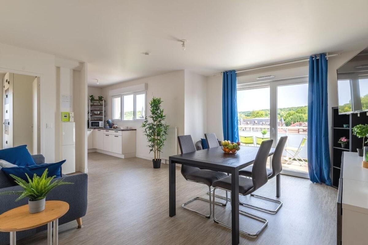 Du Blanchet Tres Agreable Appartement Louviers